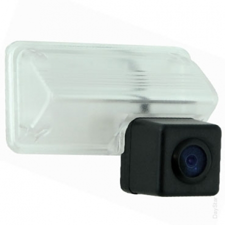 камера заднего вида daystar ds-9599c toyota camry 2012