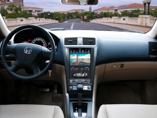 Головное устройство в стиле Тесла Carmedia ZF-1228-DSP для Honda Accord 2003-2007 c DSP процессором на Android