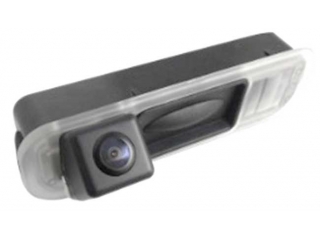 Камера заднего вида Incar VDC-103 для Ford Focus 12+ в ручку с подсветкой