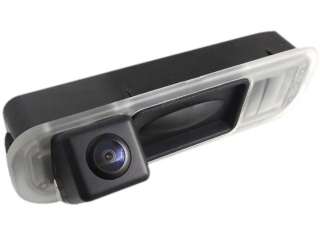 Камера заднего вида MyDean VCM-448C для Ford Focus 3 (2011+) (вместо ручки багажника с подсветкой)