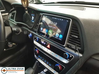 Штатная магнитола Roximo CarDroid RD-2028D для Hyundai Sonata 2017+ с DSP процессором на Android 9